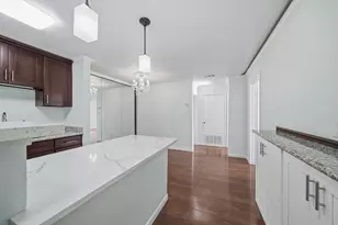 10211 Sugar Branch Dr, Houston, TX 77036 - Photo 7