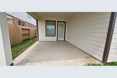 9918 Lockridge Manor Drive, Baytown, TX 77521 - Photo 17
