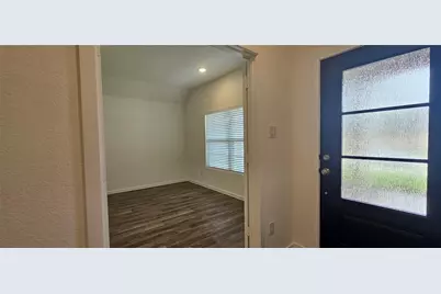 9918 Lockridge Manor Drive, Baytown, TX 77521 - Photo 5