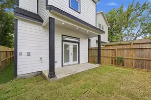 9735 Pelsey St, Houston, TX 77029 - Photo 31