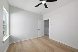 9735 Pelsey St, Houston, TX 77029 - Photo 25