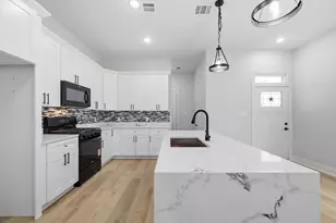 9735 Pelsey St, Houston, TX 77029 - Photo 7