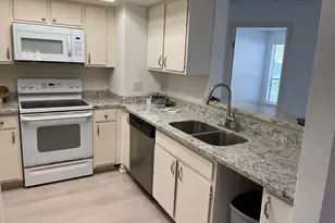 2816 S Bartell Dr, Houston, TX 77054 - Photo 7