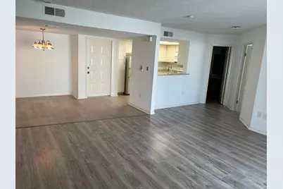 2816 S Bartell Drive #34, Houston, TX 77054 - Photo 5