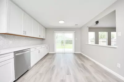 9506 Lasbury Drive, Houston, TX 77083 - Photo 19