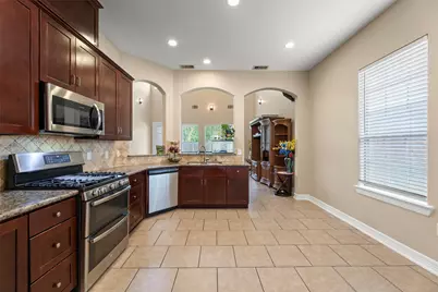 3910 Melbourne Street, Houston, TX 77026 - Photo 7