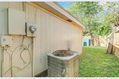 6115 Briar Glade Drive, Houston, TX 77072 - Photo 37