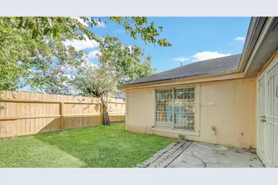 6115 Briar Glade Drive, Houston, TX 77072 - Photo 35