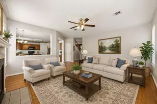 206 Scarlet Maple Dr, Sugar Land, TX 77479 - Photo 1