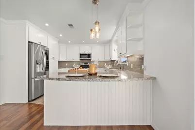 1172 Sailfish Street, Hitchcock, TX 77563 - Photo 13