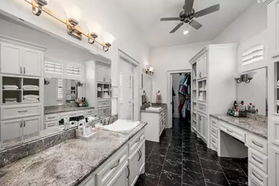 1210 Parkerhaven Court, Houston, TX 77008 - Photo 35