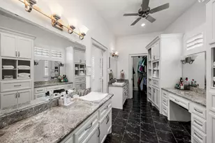 1210 Parkerhaven Ct, Houston, TX 77008 - Photo 35