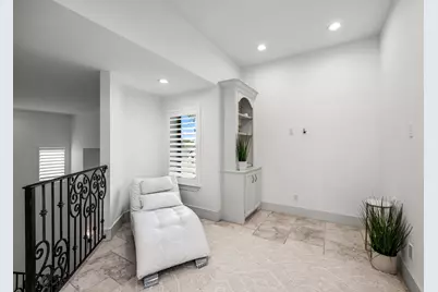 1210 Parkerhaven Court, Houston, TX 77008 - Photo 29