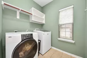 14103 Imperial Wood Ln, Rosharon, TX 77583 - Photo 17