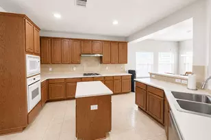 14103 Imperial Wood Ln, Rosharon, TX 77583 - Photo 9