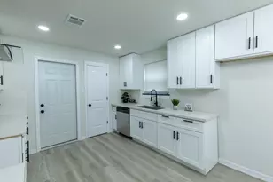 2158 Beaver Bend Rd, Houston, TX 77088 - Photo 13