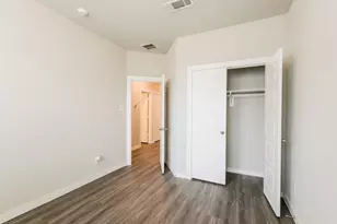446 S Centro Cir, Shenandoah, TX 77385 - Photo 15