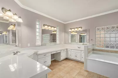 3210 W Park At Beverly Hills, Houston, TX 77057 - Photo 27