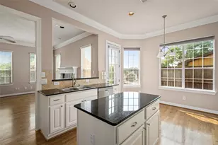 3210 W Park At Beverly Hills, Houston, TX 77057 - Photo 19
