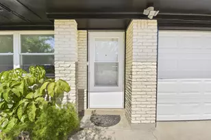 2231 Bayou Dr, League City, TX 77573 - Photo 5