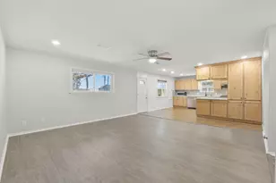 2231 Bayou Dr, League City, TX 77573 - Photo 9