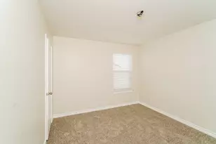 8907 Taylor Grv, San Antonio, TX 78254 - Photo 9