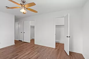 1717 Jones St, Alvin, TX 77511 - Photo 13