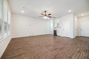 5134 Aedan Oak St, Houston, TX 77018 - Photo 5