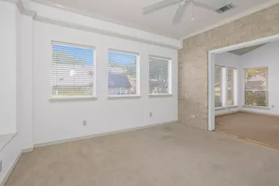 106 Fairway View Court, Conroe, TX 77356 - Photo 17