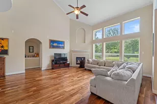 5515 Mangrove Creek Ln, Sugar Land, TX 77479 - Photo 7