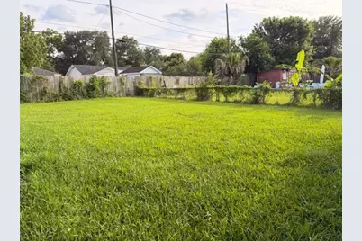 7422 Greenstone Street, Houston, TX 77087 - Photo 15