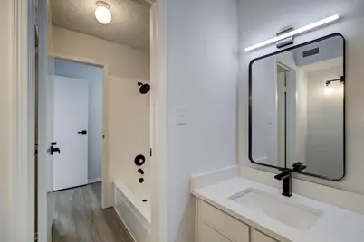 7575 Cambridge Street #2101, Houston, TX 77054 - Photo 15