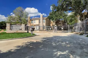 7575 Cambridge St, Houston, TX 77054 - Photo 19