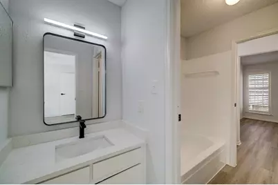7575 Cambridge Street #2101, Houston, TX 77054 - Photo 13