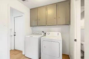10118 Chevy Chase Dr, Houston, TX 77042 - Photo 21
