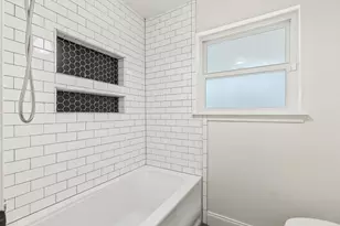 10118 Chevy Chase Dr, Houston, TX 77042 - Photo 35