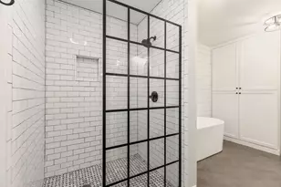10118 Chevy Chase Dr, Houston, TX 77042 - Photo 27