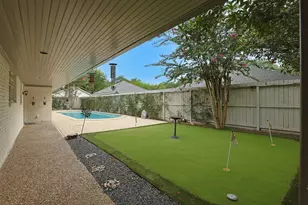 10118 Chevy Chase Dr, Houston, TX 77042 - Photo 39