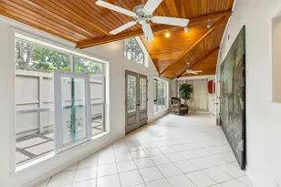 10118 Chevy Chase Dr, Houston, TX 77042 - Photo 37
