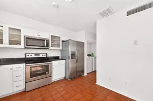 11677 Village Pl Dr, Houston, TX 77077 - Photo 19