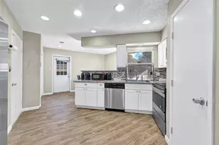 19327 Cypress Harbor Dr, Katy, TX 77449 - Photo 7