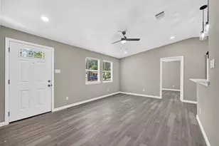 1302 Appomattox Dr, Texas City, TX 77591 - Photo 7