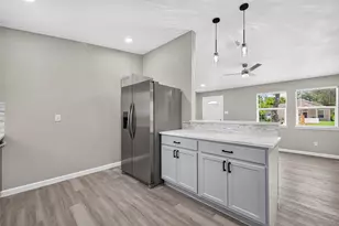 1302 Appomattox Dr, Texas City, TX 77591 - Photo 13
