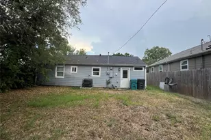 4833 Van Fleet St, Houston, TX 77033 - Photo 19