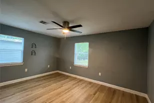 4833 Van Fleet St, Houston, TX 77033 - Photo 13