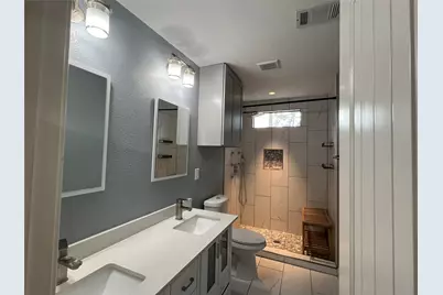 4833 Van Fleet Street, Houston, TX 77033 - Photo 9