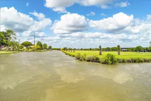 2211 Bonita Way, Baytown, TX 77520 - Photo 25