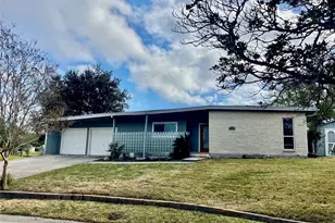 2211 Bonita Way, Baytown, TX 77520 - Photo 1