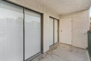 2830 S Bartell Dr, Houston, TX 77054 - Photo 17