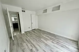 2830 S Bartell Dr, Houston, TX 77054 - Photo 9